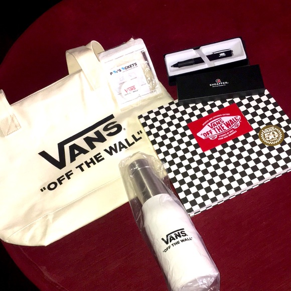COPY - Vans duffle bag bundle - Picture 1 of 6